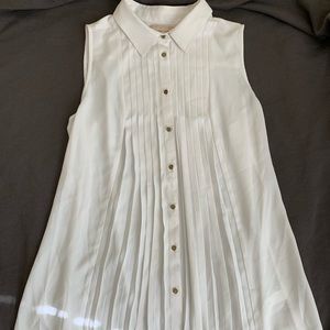 Banana Republic Sleeveless Button Down